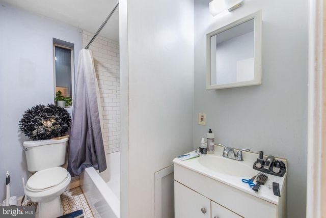 129-131 W SUSQUEHANNA AVE, Philadelphia, PA 19122