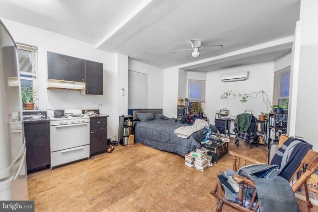 129-131 W SUSQUEHANNA AVE, Philadelphia, PA 19122