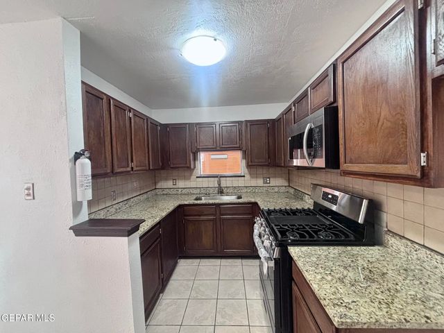 11578 CHAPLIN Court, El Paso, TX 79936