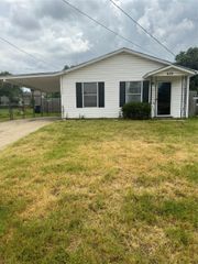 620 Park Lane, Denton, TX 76205