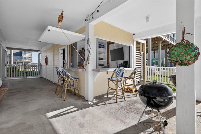 21918 Deaf P Smith Drive, Galveston, TX 77554