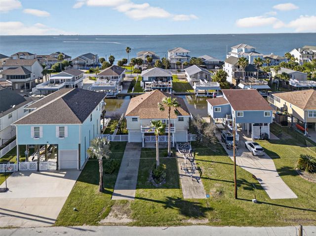 21918 Deaf P Smith Drive, Galveston, TX 77554