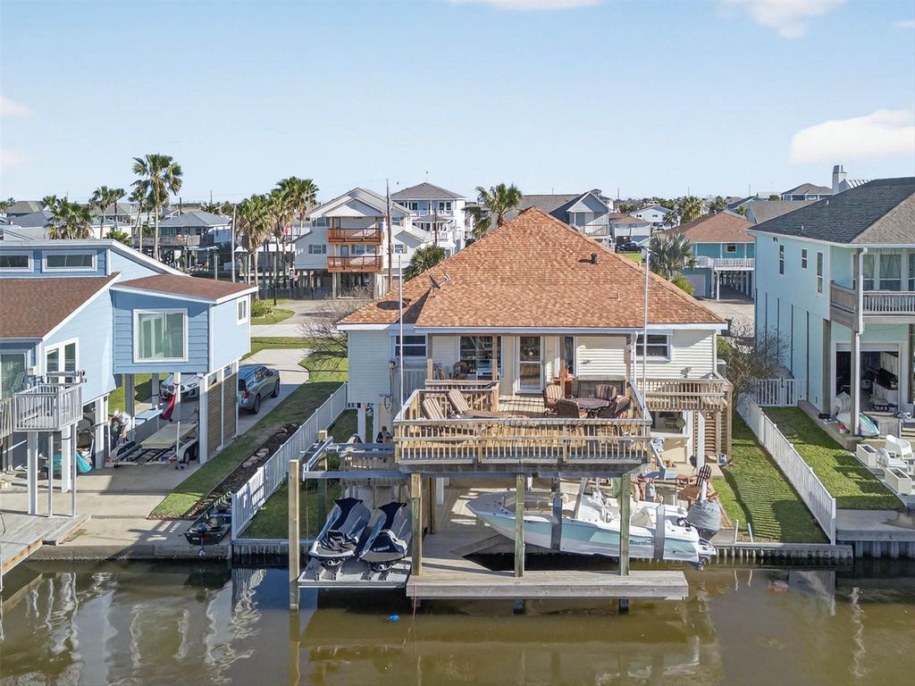 21918 Deaf P Smith Drive, Galveston, TX 77554