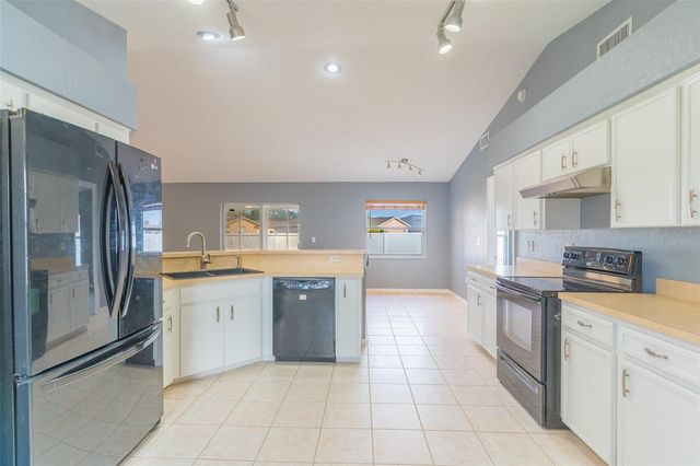 3320 SANGRIA PASS, Lakeland, FL 33811