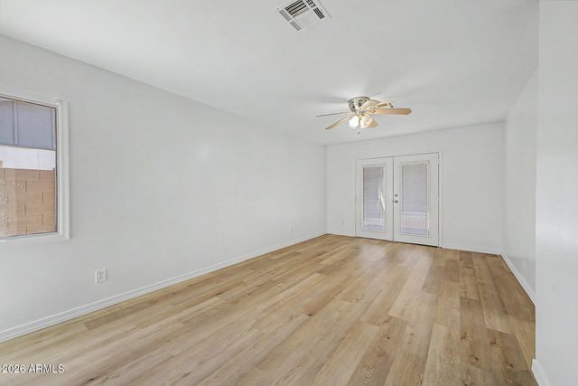 2601 E DAHLIA Drive, Phoenix, AZ 85032