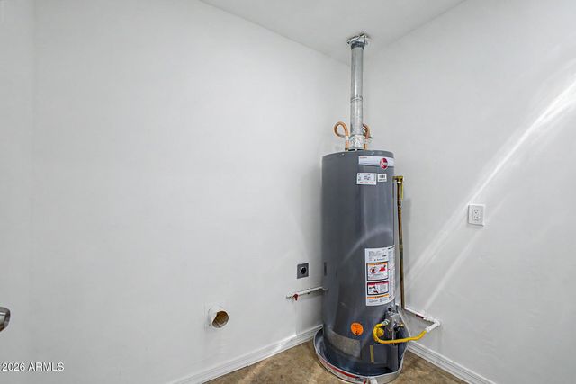 2601 E DAHLIA Drive, Phoenix, AZ 85032