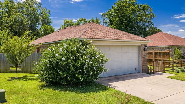 3385 Homestead Rd., Conway, AR 72032