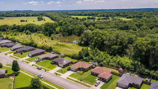3385 Homestead Rd., Conway, AR 72032