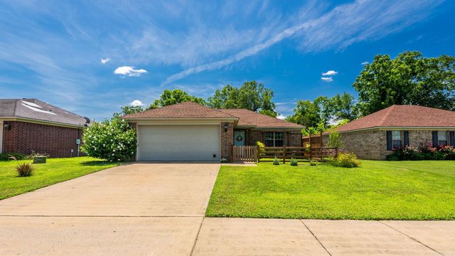 3385 Homestead Rd., Conway, AR 72032