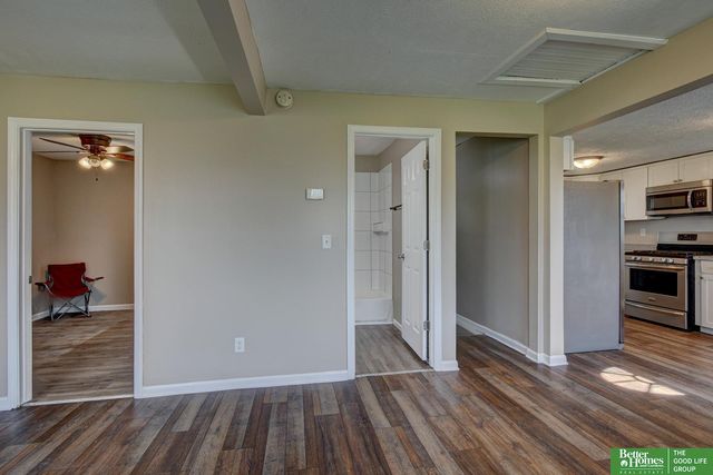 5249 S 52nd Street, Omaha, NE 68117