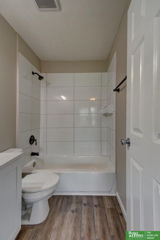 5249 S 52nd Street, Omaha, NE 68117