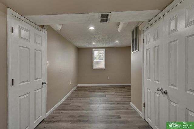 5249 S 52nd Street, Omaha, NE 68117