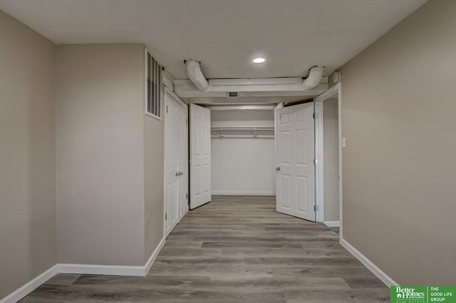 5249 S 52nd Street, Omaha, NE 68117