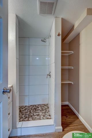 5249 S 52nd Street, Omaha, NE 68117