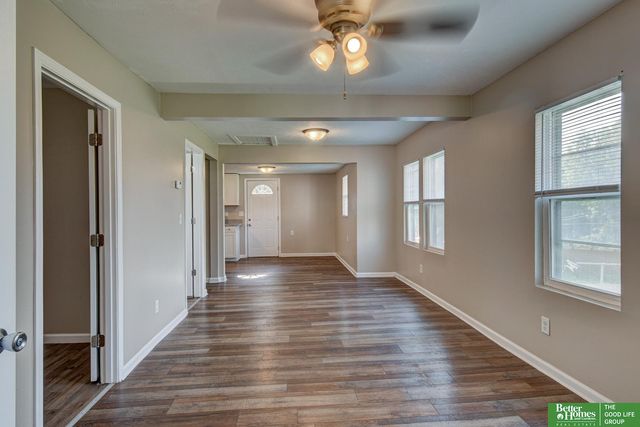 5249 S 52nd Street, Omaha, NE 68117