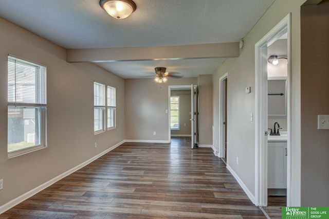 5249 S 52nd Street, Omaha, NE 68117