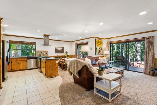 414 Pioneer Road, Lake Arrowhead, CA 92352