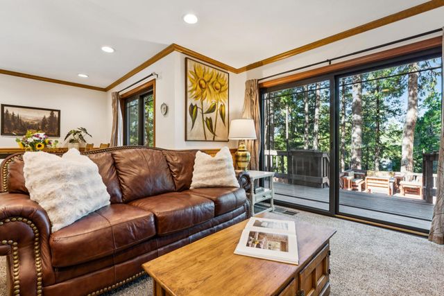 414 Pioneer Road, Lake Arrowhead, CA 92352
