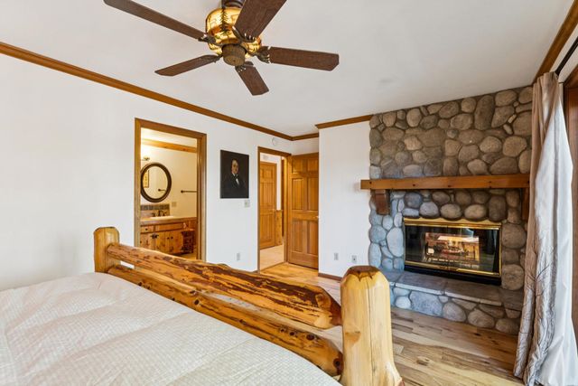 414 Pioneer Road, Lake Arrowhead, CA 92352