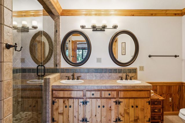 414 Pioneer Road, Lake Arrowhead, CA 92352