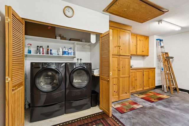414 Pioneer Road, Lake Arrowhead, CA 92352
