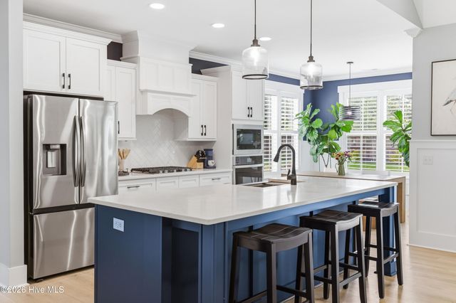 194 Hampton Court, Hampstead, NC 28443