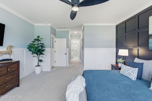 194 Hampton Court, Hampstead, NC 28443
