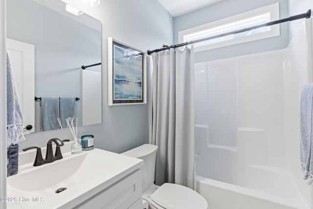 194 Hampton Court, Hampstead, NC 28443