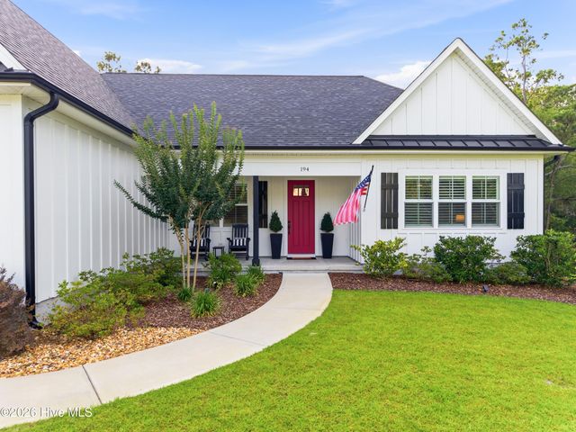 194 Hampton Court, Hampstead, NC 28443