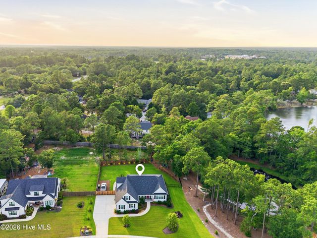 194 Hampton Court, Hampstead, NC 28443