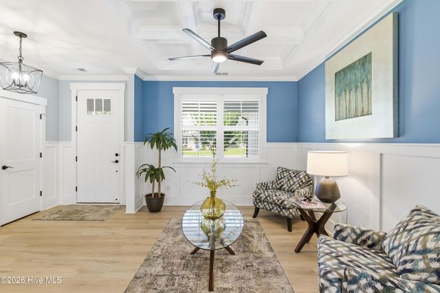 194 Hampton Court, Hampstead, NC 28443