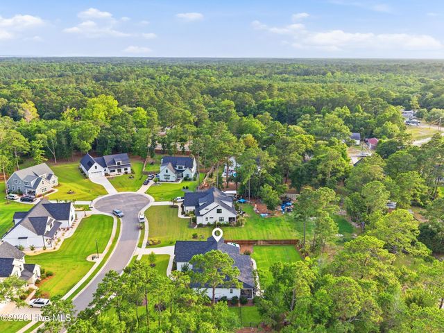 194 Hampton Court, Hampstead, NC 28443