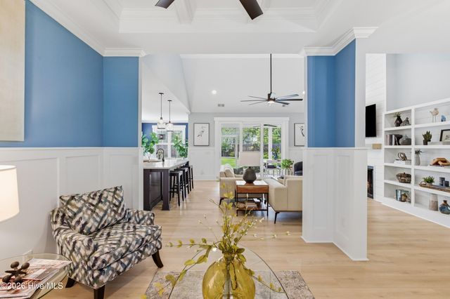 194 Hampton Court, Hampstead, NC 28443