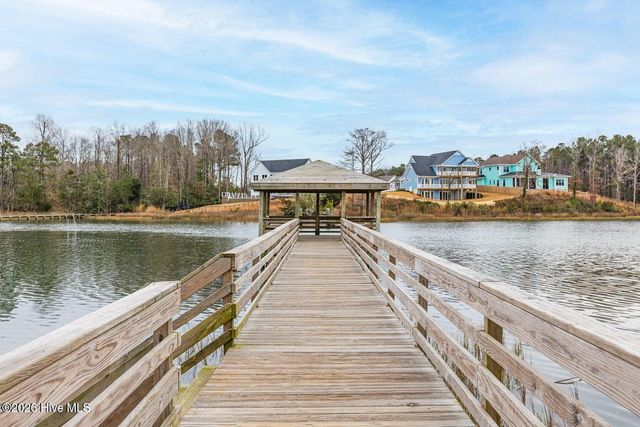 194 Hampton Court, Hampstead, NC 28443