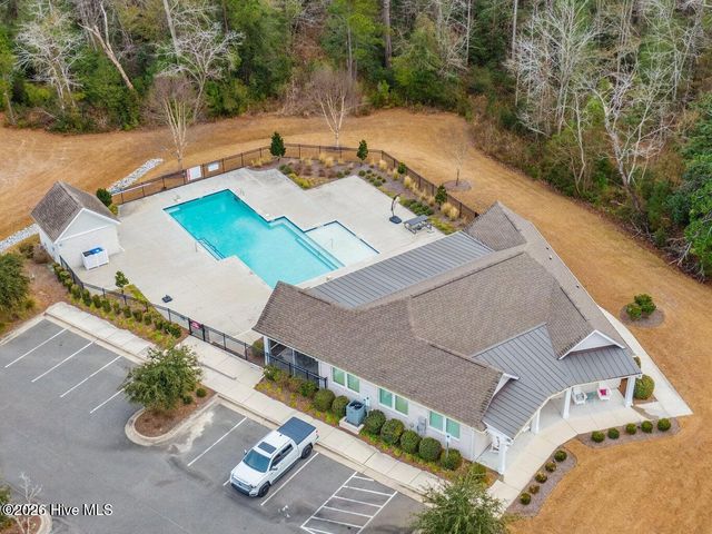 194 Hampton Court, Hampstead, NC 28443