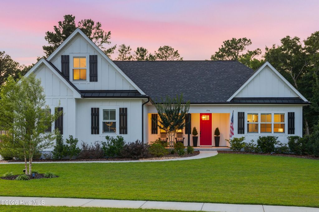 194 Hampton Court, Hampstead, NC 28443