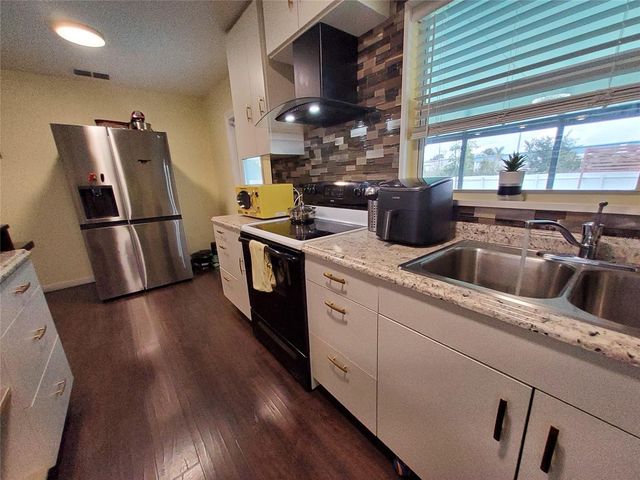 1319 MANOR DRIVE, Kissimmee, FL 34741