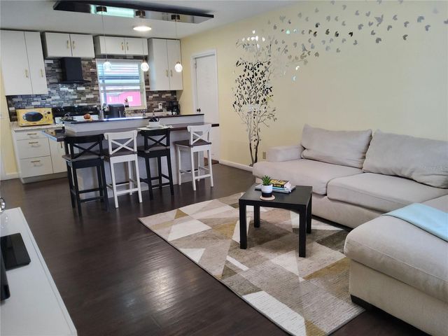 1319 MANOR DRIVE, Kissimmee, FL 34741