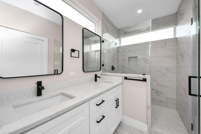 7542 Charlie Street, Houston, TX 77088