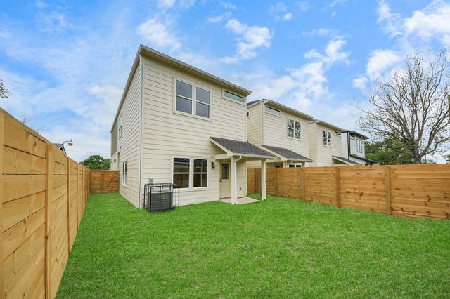 7542 Charlie Street, Houston, TX 77088