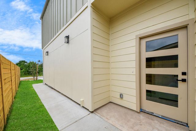 7542 Charlie Street, Houston, TX 77088