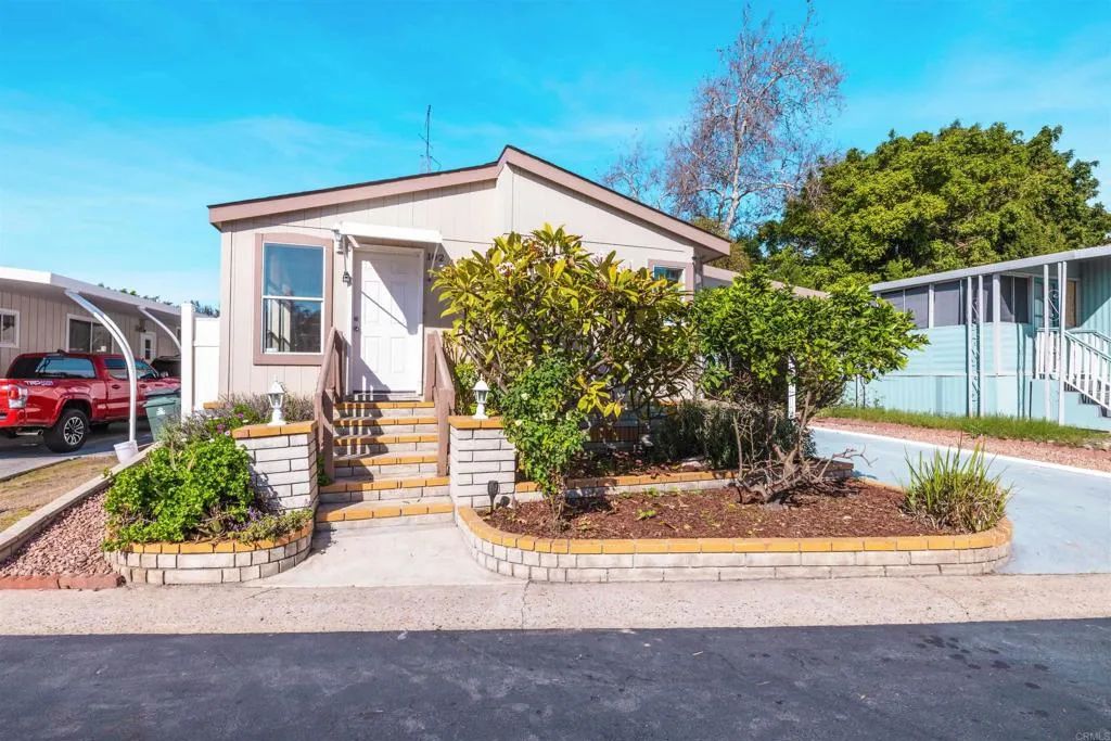 2003 Bayview Heights Drive 102, San Diego, CA 92105