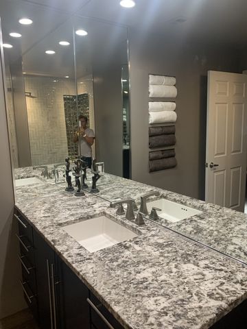 555 Church St Apt 2201, Nashville, TN 37219