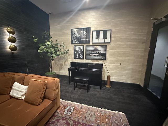 555 Church St Apt 2201, Nashville, TN 37219