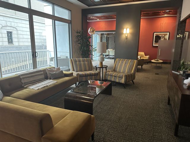 555 Church St Apt 2201, Nashville, TN 37219