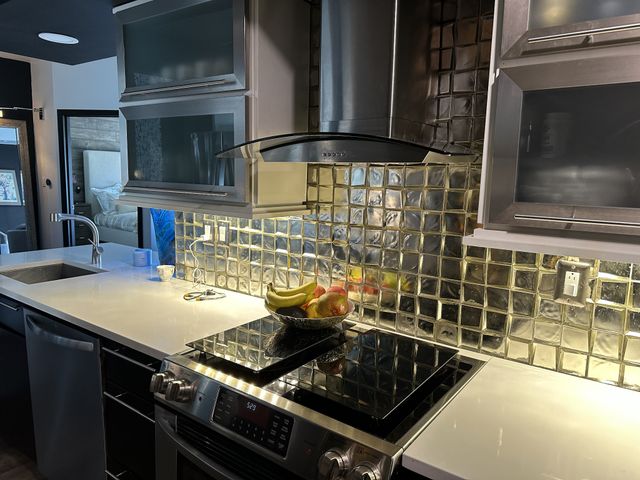 555 Church St Apt 2201, Nashville, TN 37219