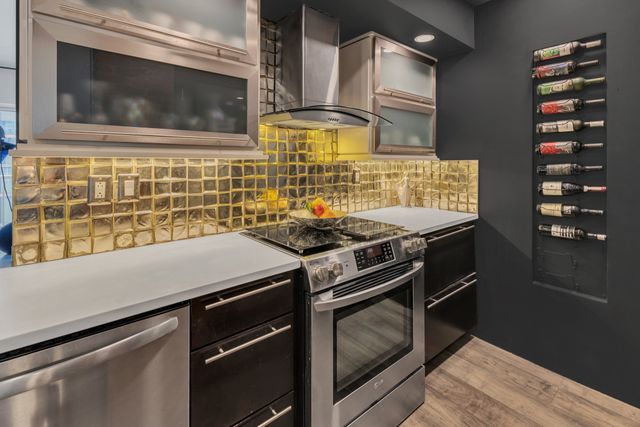 555 Church St Apt 2201, Nashville, TN 37219