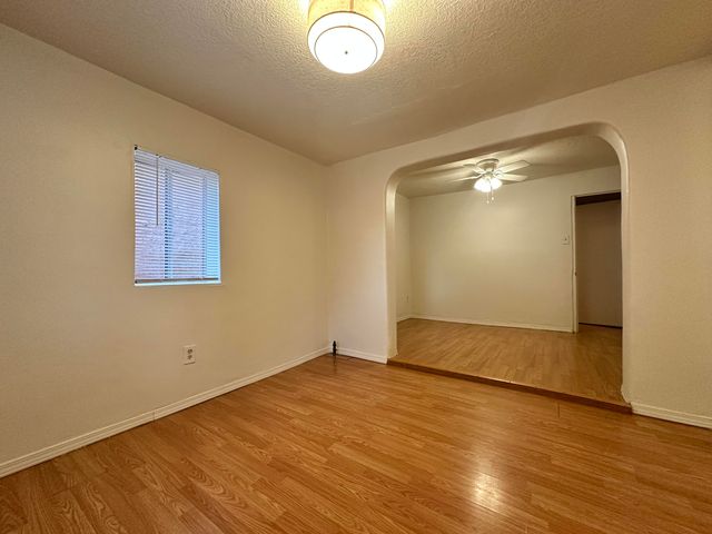 1012 21st Street NW, Albuquerque, NM 87104