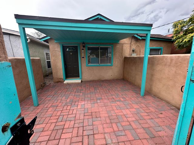 1012 21st Street NW, Albuquerque, NM 87104