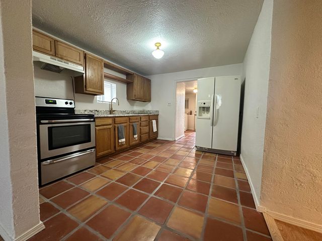 1012 21st Street NW, Albuquerque, NM 87104